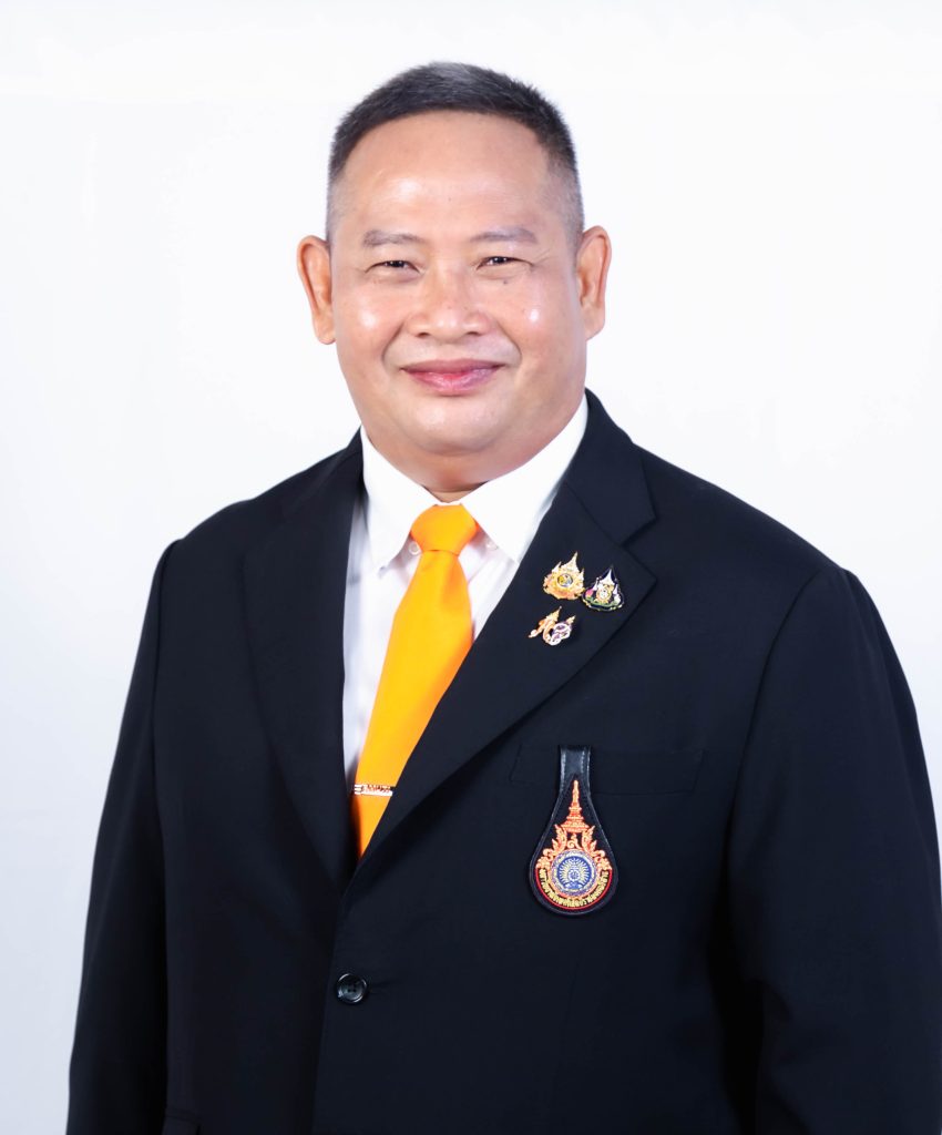 รองศาสตราจารย์ ดร.โฆษิต ศรีภูธร อธิการบดี มทร.อีสาน